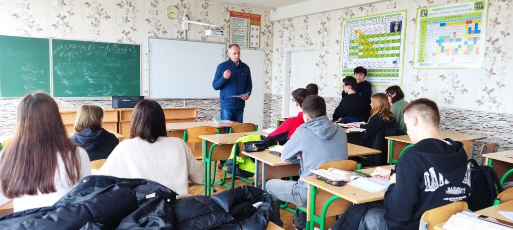 АГРАРНИЙ ФАКУЛЬТЕТ ПРОДОВЖУЄ ЗНАЙОМИТИ МАЙБУТНІХ АБІТУРІЄНТІВ ЗІ СХІДНОУКРАЇНСЬКИМ НАЦІОНАЛЬНИМ УНІВЕРСИТЕТОМ ІМЕНІ ВОЛОДИМИРА ДАЛЯ