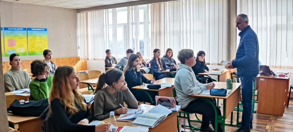 АГРАРНИЙ ФАКУЛЬТЕТ ПРОДОВЖУЄ ЗНАЙОМИТИ МАЙБУТНІХ АБІТУРІЄНТІВ ЗІ СХІДНОУКРАЇНСЬКИМ НАЦІОНАЛЬНИМ УНІВЕРСИТЕТОМ ІМЕНІ ВОЛОДИМИРА ДАЛЯ