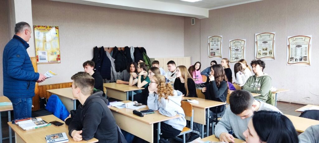 АГРАРНИЙ ФАКУЛЬТЕТ ПРОДОВЖУЄ ЗНАЙОМИТИ МАЙБУТНІХ АБІТУРІЄНТІВ ЗІ СХІДНОУКРАЇНСЬКИМ НАЦІОНАЛЬНИМ УНІВЕРСИТЕТОМ ІМЕНІ ВОЛОДИМИРА ДАЛЯ